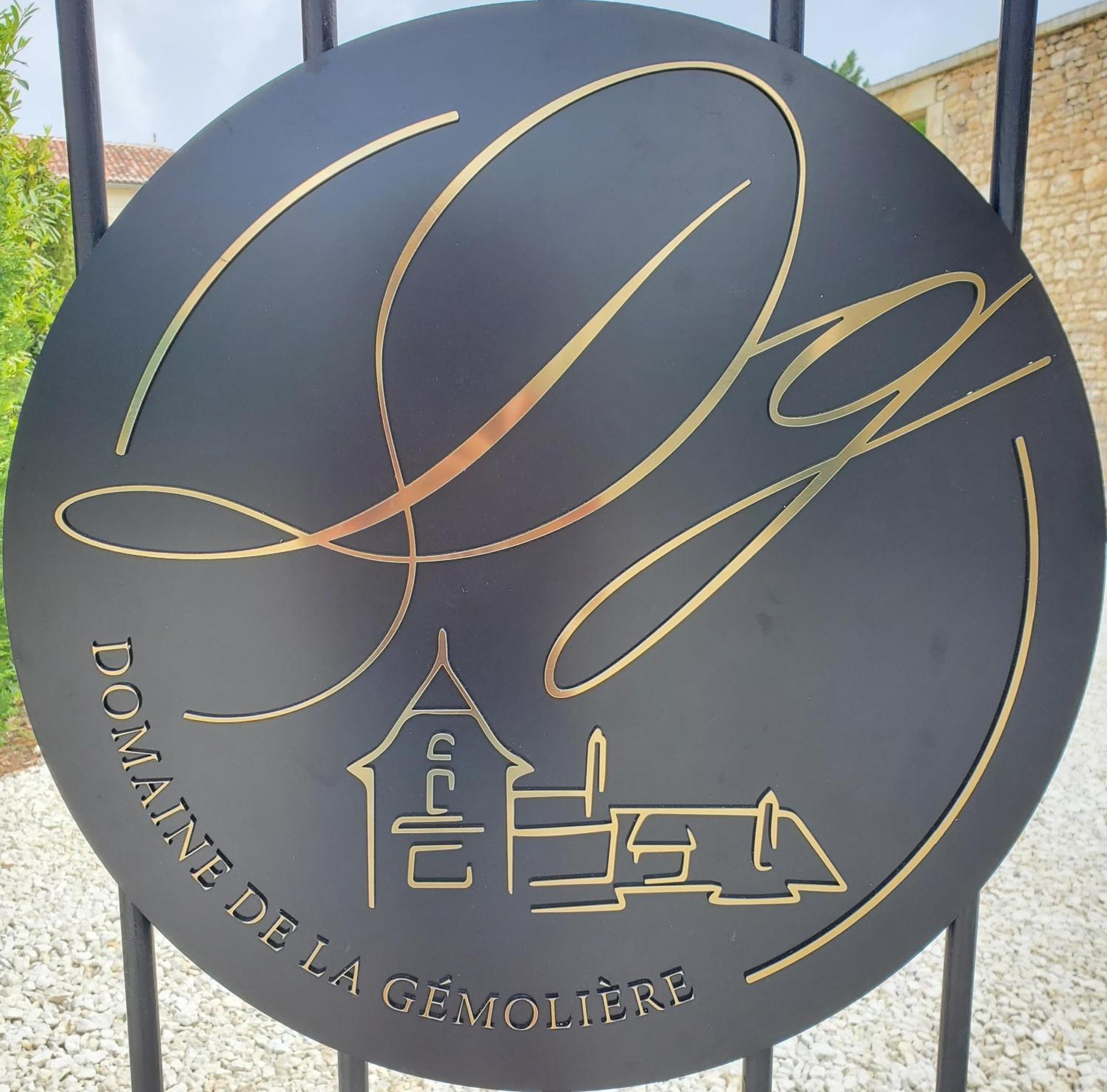 Domaine De La Gemoliere Bed & Breakfast Gémozac Exterior foto